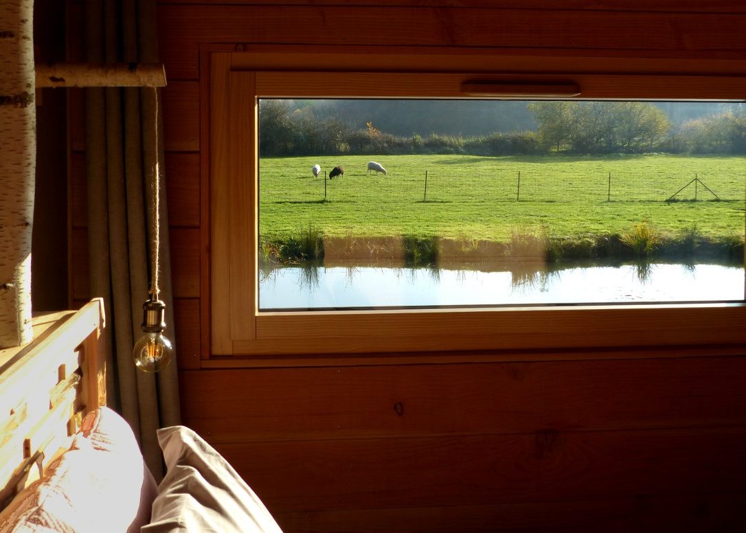 Vue de la chambre Le bain de campagne Vue de la chambre Le bain de campagne